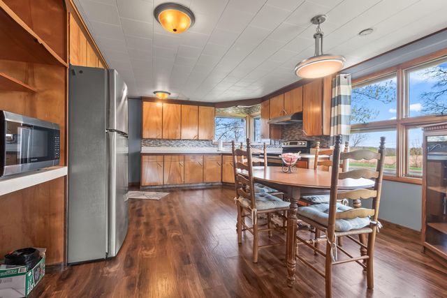 2871 W Bacon Road, Hillsdale Twp, MI 49242