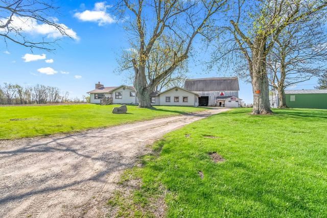 2871 W Bacon Road, Hillsdale Twp, MI 49242
