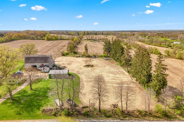 2871 W Bacon Road, Hillsdale Twp, MI 49242