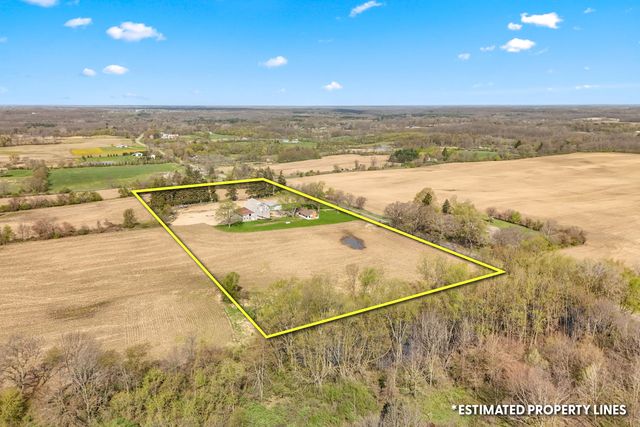2871 W Bacon Road, Hillsdale Twp, MI 49242