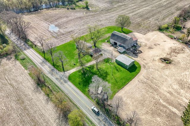 2871 W Bacon Road, Hillsdale Twp, MI 49242