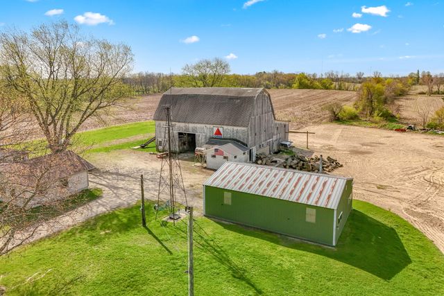 2871 W Bacon Road, Hillsdale Twp, MI 49242