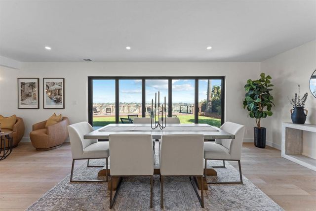 5777 Desert View Drive, La Jolla, CA 92037