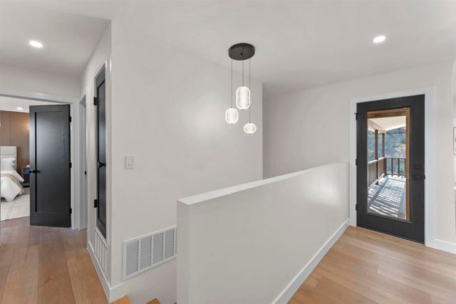 5777 Desert View Drive, La Jolla, CA 92037