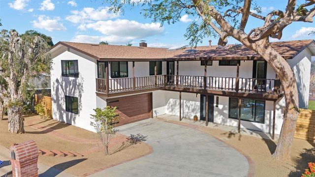 5777 Desert View Drive, La Jolla, CA 92037