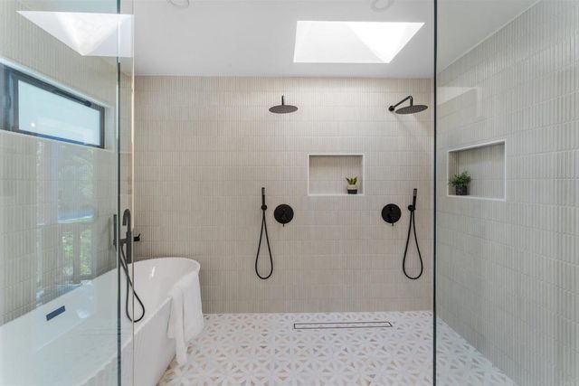 5777 Desert View Drive, La Jolla, CA 92037