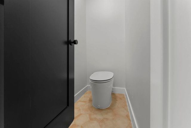 5777 Desert View Drive, La Jolla, CA 92037