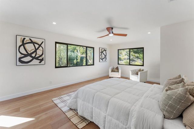 5777 Desert View Drive, La Jolla, CA 92037