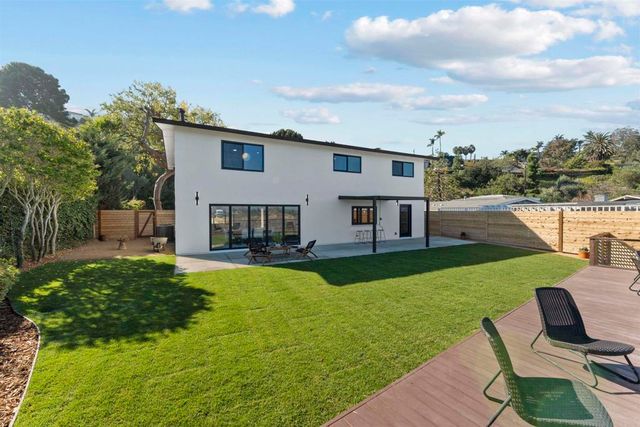 5777 Desert View Drive, La Jolla, CA 92037