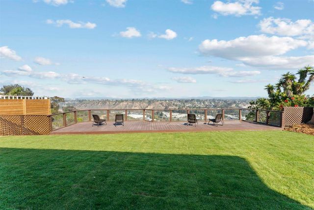 5777 Desert View Drive, La Jolla, CA 92037