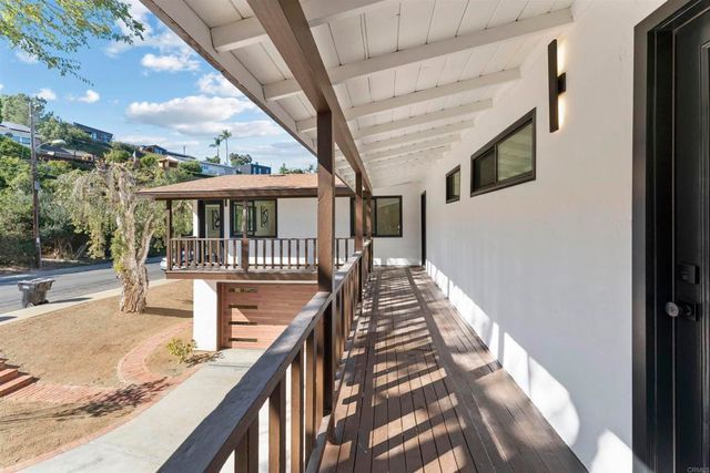 5777 Desert View Drive, La Jolla, CA 92037