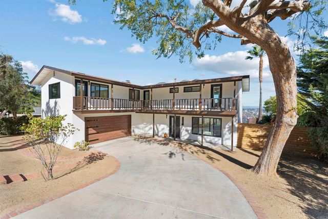 5777 Desert View Drive, La Jolla, CA 92037