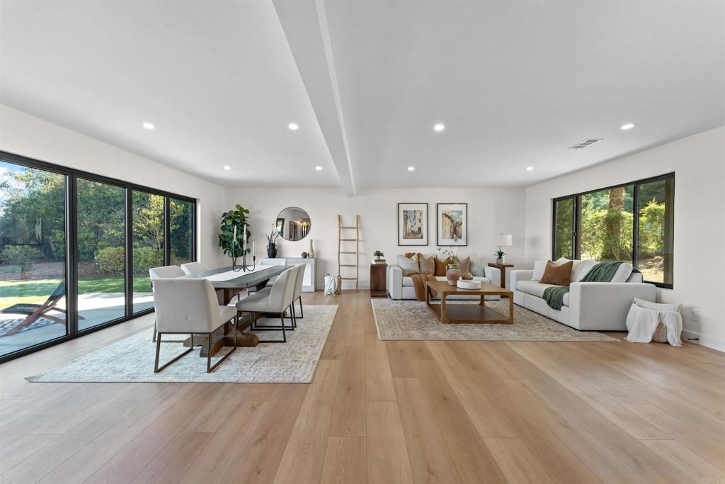 5777 Desert View Drive, La Jolla, CA 92037