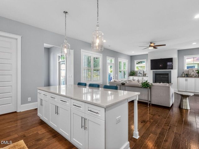 109 N Tunstall Avenue, Apex, NC 27502