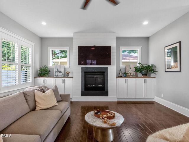 109 N Tunstall Avenue, Apex, NC 27502