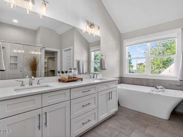 109 N Tunstall Avenue, Apex, NC 27502