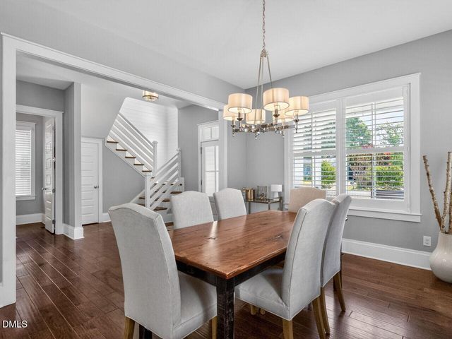 109 N Tunstall Avenue, Apex, NC 27502