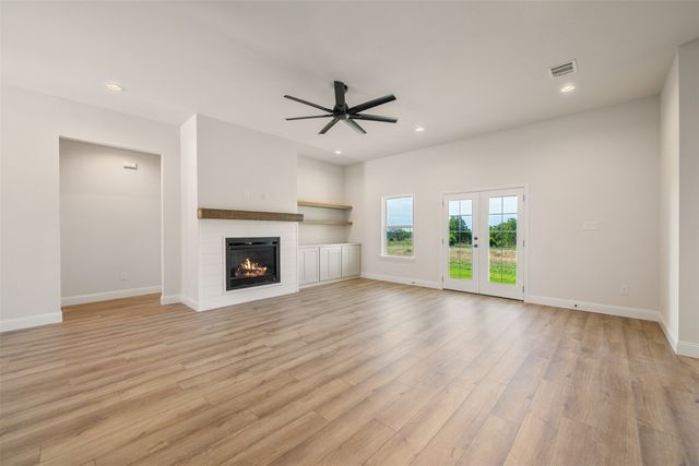 1020 Don Eve Court, Azle, TX 76020
