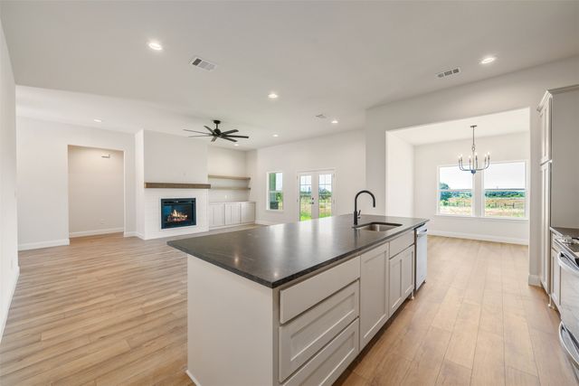 1020 Don Eve Court, Azle, TX 76020