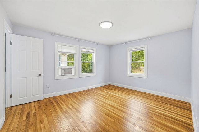 54-A Bay State Rd, Quincy, MA 02171