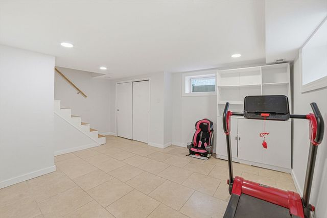 54-A Bay State Rd, Quincy, MA 02171