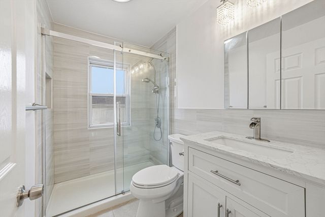 54-A Bay State Rd, Quincy, MA 02171