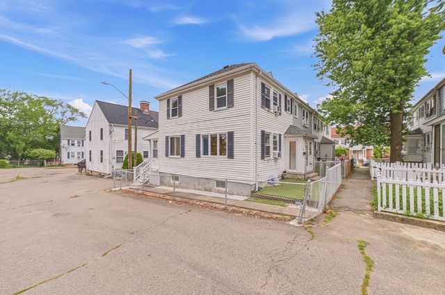 54-A Bay State Rd, Quincy, MA 02171
