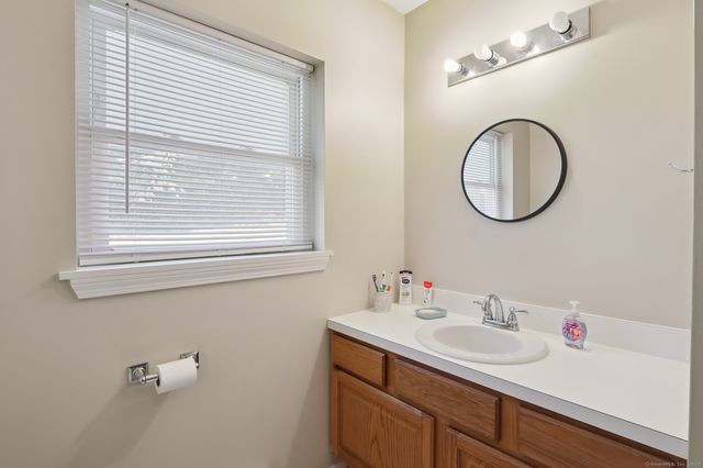 35 Crofut Road, Naugatuck, CT 06770