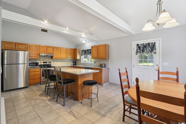 35 Crofut Road, Naugatuck, CT 06770