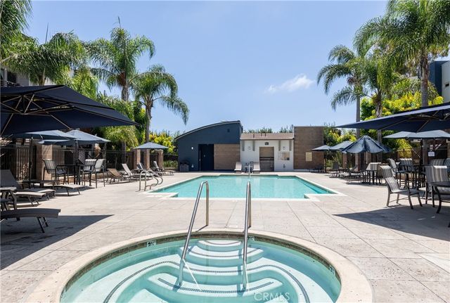 5511 W 149 Place 9, Hawthorne, CA 90250