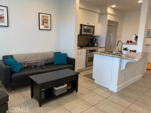5511 W 149 Place 9, Hawthorne, CA 90250