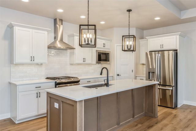 791 Clover Hill Drive, North Liberty, IA 52317