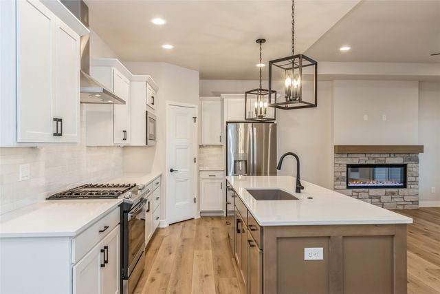 791 Clover Hill Drive, North Liberty, IA 52317