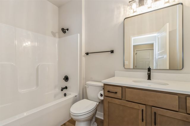 791 Clover Hill Drive, North Liberty, IA 52317