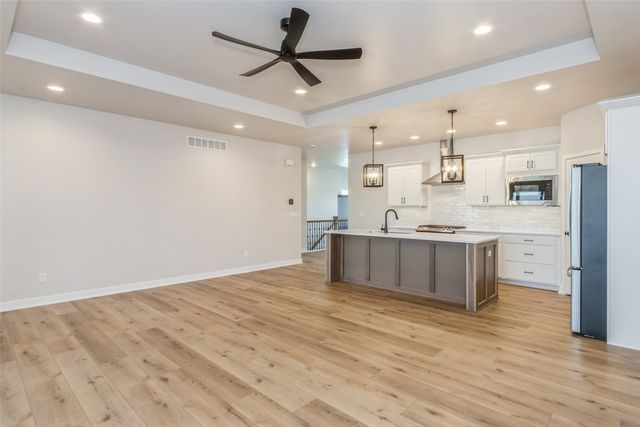 791 Clover Hill Drive, North Liberty, IA 52317