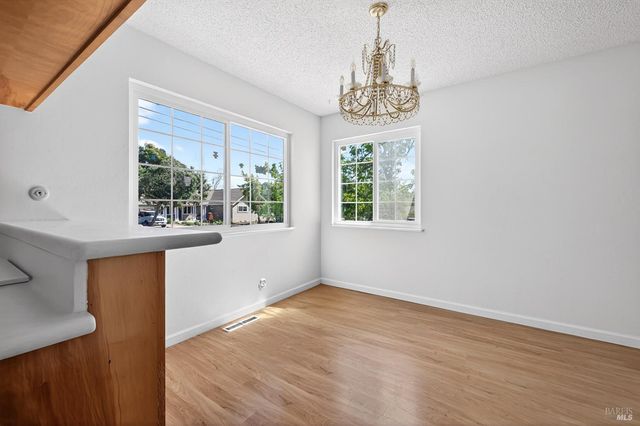 5035 Boulder Ln, Santa Rosa, CA 95405