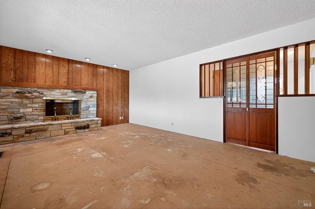 5035 Boulder Ln, Santa Rosa, CA 95405