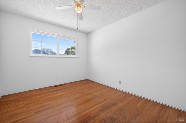 5035 Boulder Ln, Santa Rosa, CA 95405