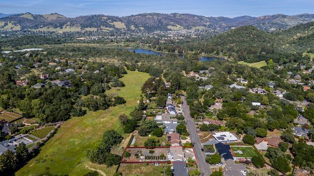 5035 Boulder Ln, Santa Rosa, CA 95405