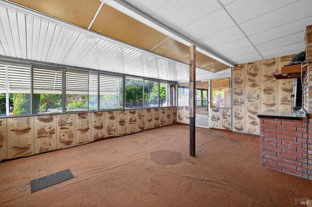 5035 Boulder Ln, Santa Rosa, CA 95405