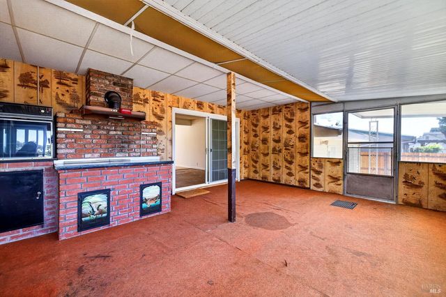 5035 Boulder Ln, Santa Rosa, CA 95405