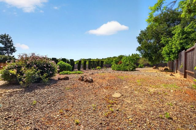 5035 Boulder Ln, Santa Rosa, CA 95405