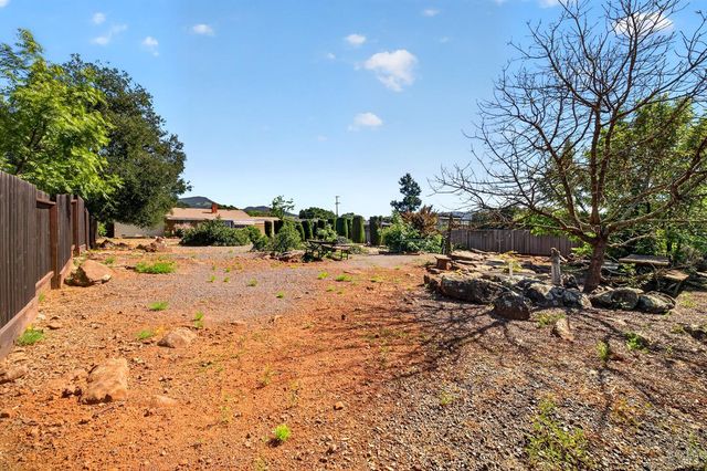 5035 Boulder Ln, Santa Rosa, CA 95405