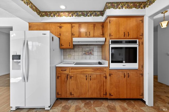 5035 Boulder Ln, Santa Rosa, CA 95405