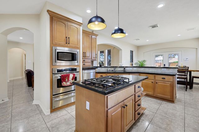 20810 E Cameron Ridge Drive, Cypress, TX 77433