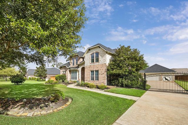 20810 E Cameron Ridge Drive, Cypress, TX 77433