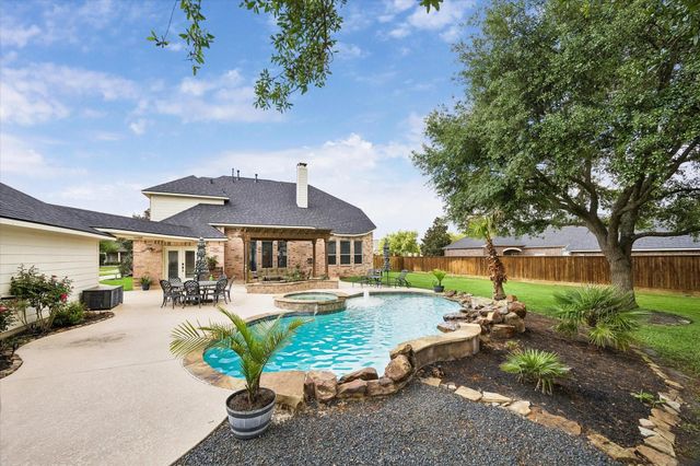 20810 E Cameron Ridge Drive, Cypress, TX 77433