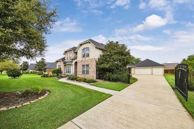 20810 E Cameron Ridge Drive, Cypress, TX 77433