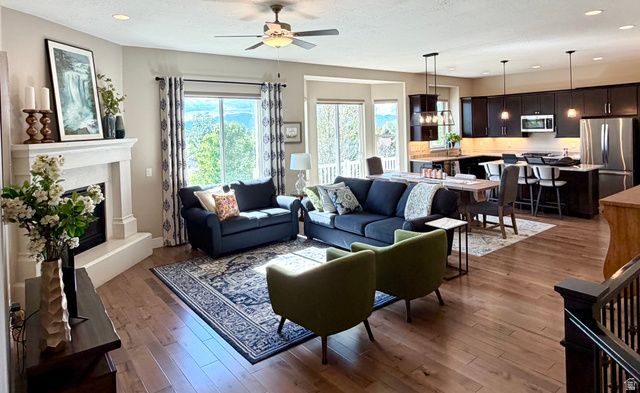 826 S 875 E, Pleasant Grove, UT 84062