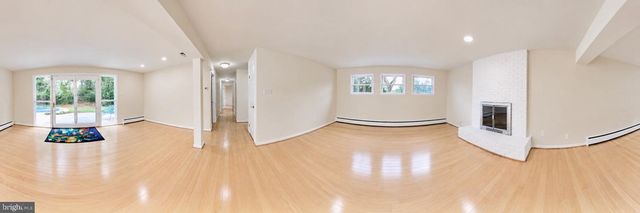 1036 CARPER ST, Mclean, VA 22101